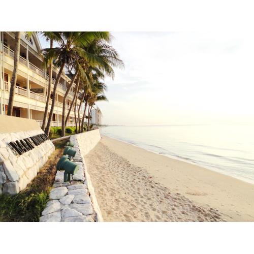 บ้านมนชเลชะอำ ติดชายหาด Baan Monchale