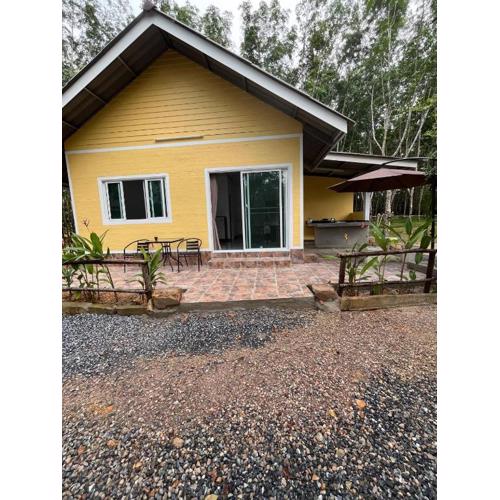 Baan Namthip Homestay Trang บ้านน้าทิพย์ โฮมสเตย์ตรัง