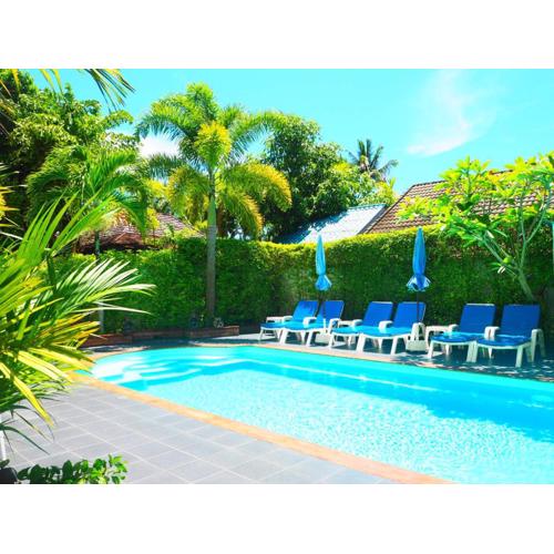 Baan Rosa Bangtao Beach