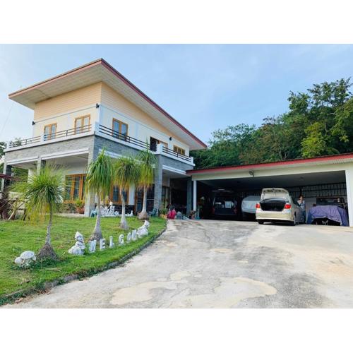 Baan SamPeeNongg Khaoyai