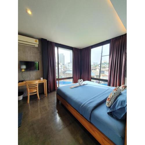 Baan Wualamphong บ้านวัวลำพอง