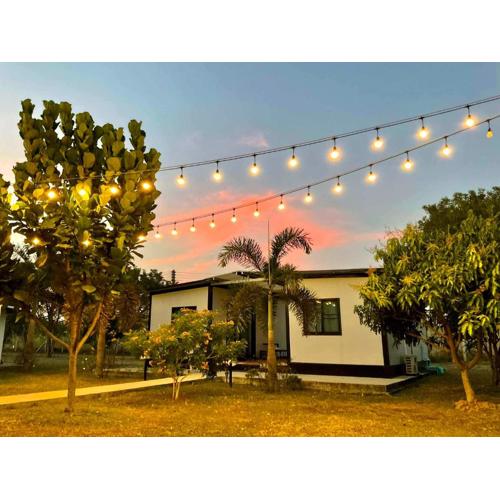 BaanFarang Poolvilla Suphan Buri