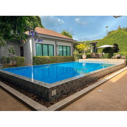 BaanMee Phuket near Chalong Pier