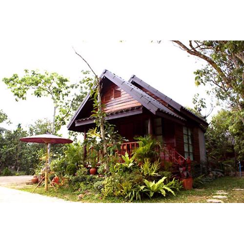 Baansuan Lychee Maeklong Resort Ampawa