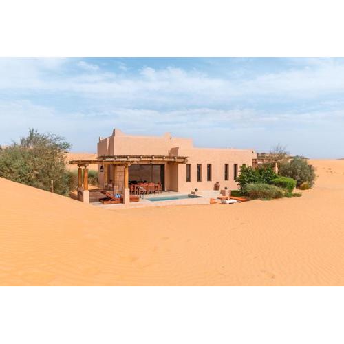 Bab Al Nojoum Bateen Liwa