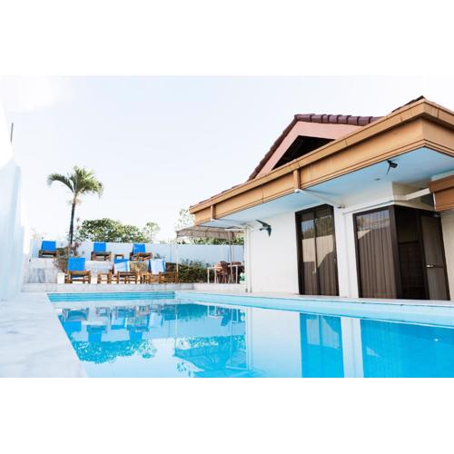 Backpackers Place in SEAVIEWHILLS BOHOL