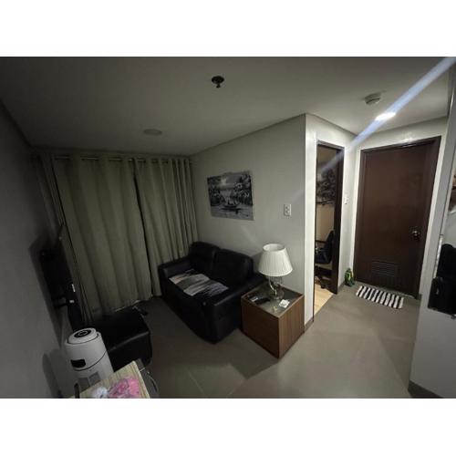 Baguio Central Apartment by Goshenland