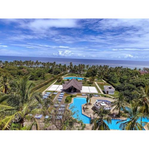 Bahari Studio Beach Front Apartment.