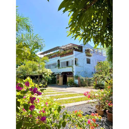Balai Tinay Guesthouse