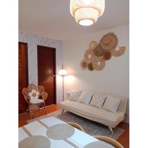 Bali inspired 2 bedroom in Lipa netflix pool and parking