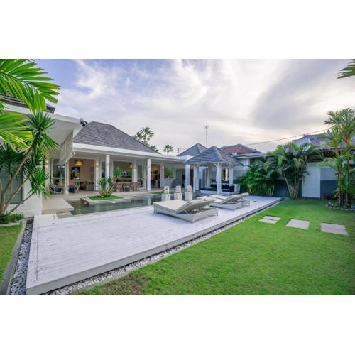 Bali Modern Escape With Private Pool, 8 guests