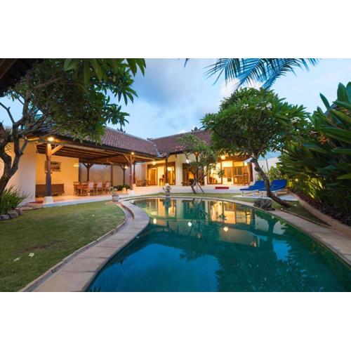 Bali Royal Heritage Villas