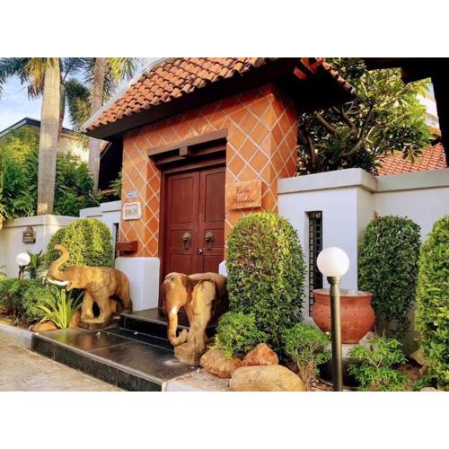 Bali Style Luxury 400sqm Semi-4BED POOL VILLA near Beach & Walking Street