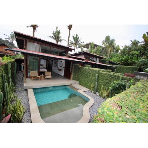 Balian Surf and Sand