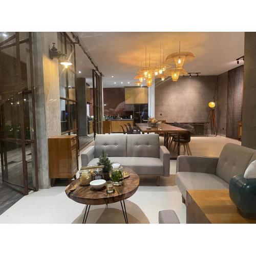 Balitri - hidden gem 9BR service villa hall pool sauna