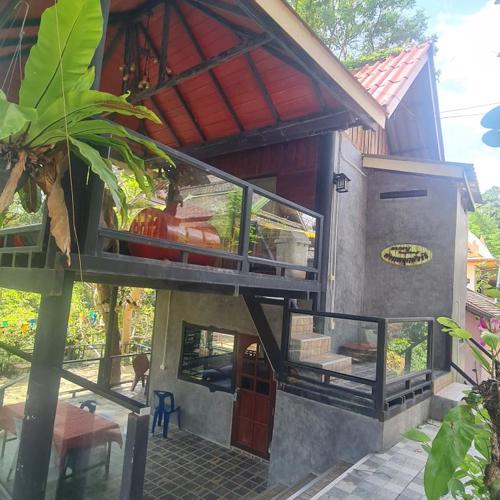 Bamboo River House Kaengkrachan