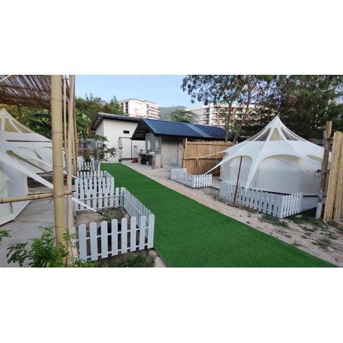 Bambus Restaurant, Bar & Hostel