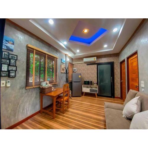 Ban Aob Maiy(บ้านโอบไม้)