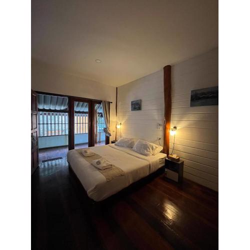 Ban Tha Ton Do Koh Yao noi