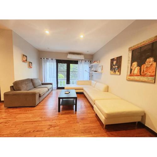 Bangkok Phomphong Villa联排泰式别墅