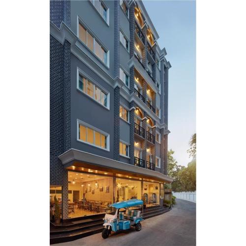 Bangkok River Loka Hotel