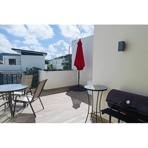 Bangtao Beach 600m Laguna 3BDR 3,5bath with Jacuzzi and BBQ up to 8 guests 5 nights Free taxi