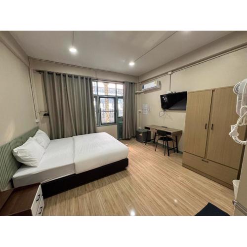 Bangwa House - MRT Bangwa Station