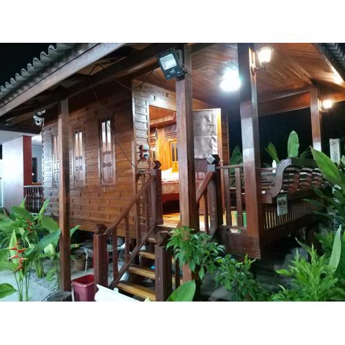 บ้านทะเลอิ่มเอม Bann Talay Im eimm