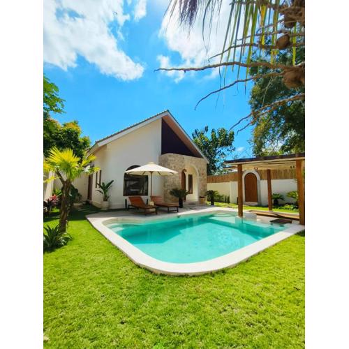 Banua Villa Lombok - Peaceful 2BR Private Pool Villa near Kuta