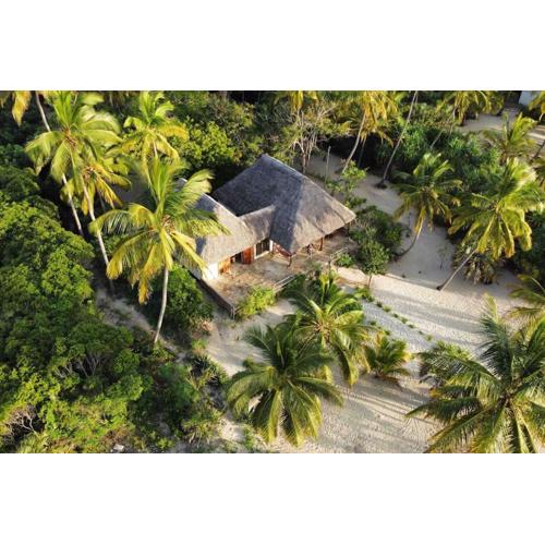 Baobab Beach Villa, Ushongo Beach, Pangani