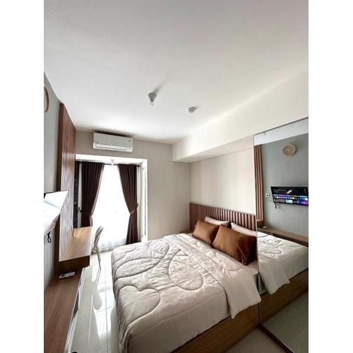 Barsa City by Eleanor