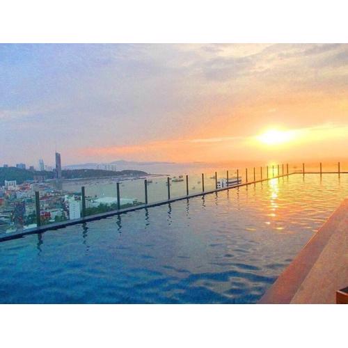 Base Hub - 2 Bedroom 53 m2 by Central and Hilton