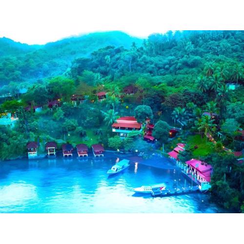 Bastianos Lembeh Dive Resort