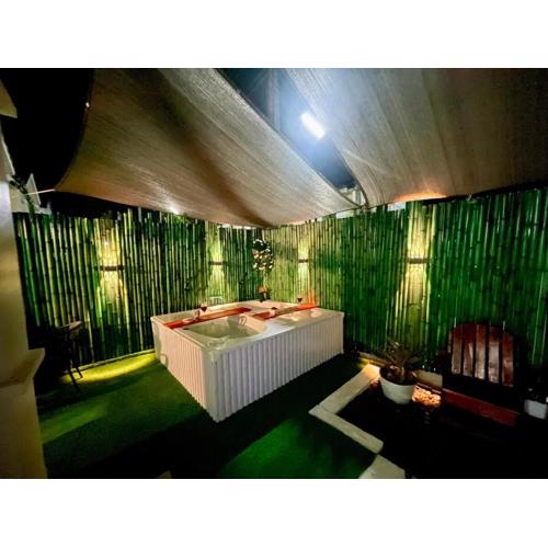 Bathtub Romantic 2 Storey House