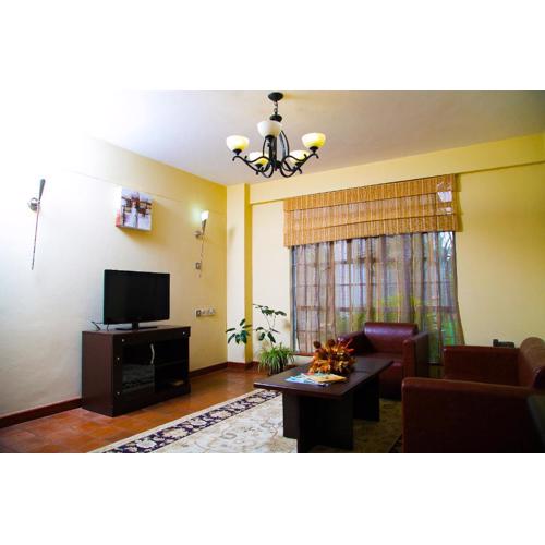 Batians Apartment Hotel