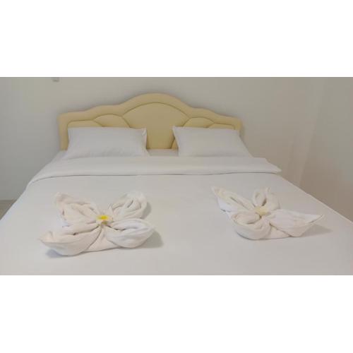 Batikseafood Airport & Room