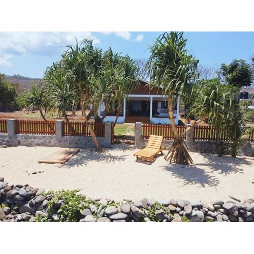 Batu Bulat Villa Lakey Peak