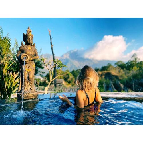 Batur Pyramid Guesthouse