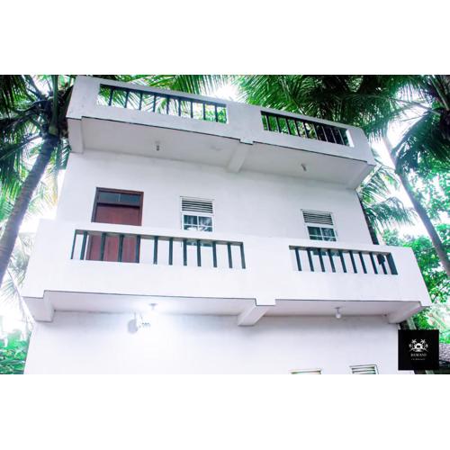 BAWANS VILLA Holiday Home for Family or Group