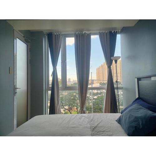 Bay Garden Club and Residences