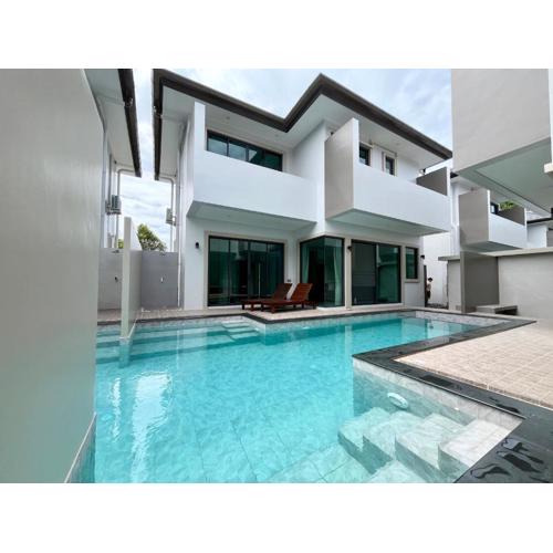 Bay Sand Villa by Jai House Phuket