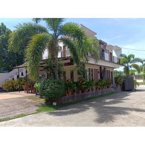 Baywalk Garden Pension House