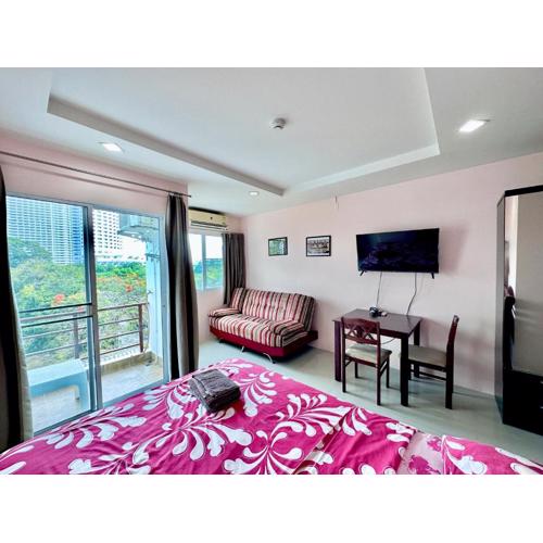 Beach 7 Condo Pattaya 11