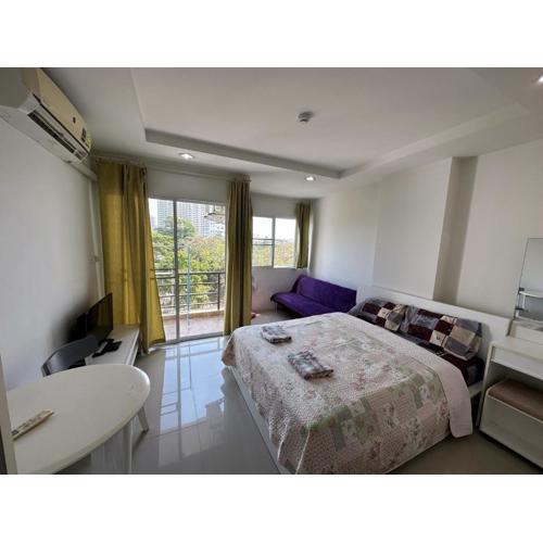 Beach 7 Condo Studio 012