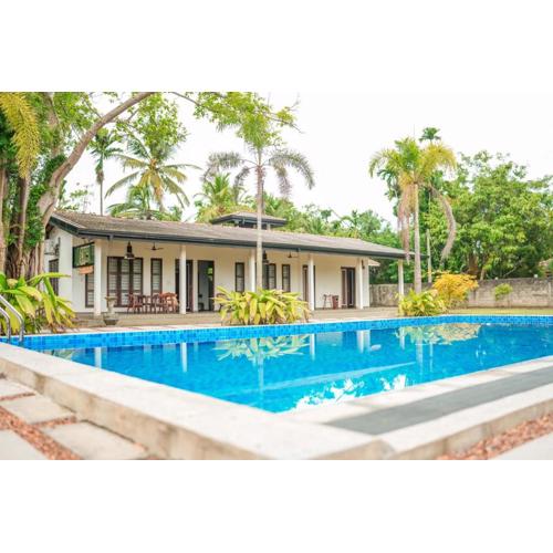 Beach Club Bungalow Induruwa