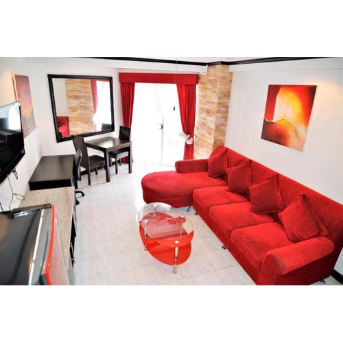 Beach condo Jomtien pool view large modern 1 bedroom Kitchen