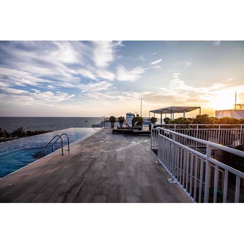 Beach Condo Mae Phim Complex maephimholiday