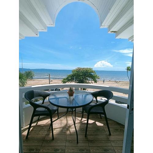 Beach front D1 Marie Guest house