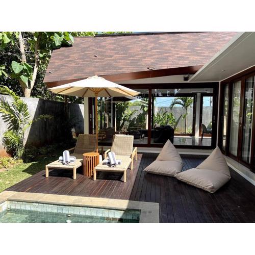 Beach Front LUX Villa