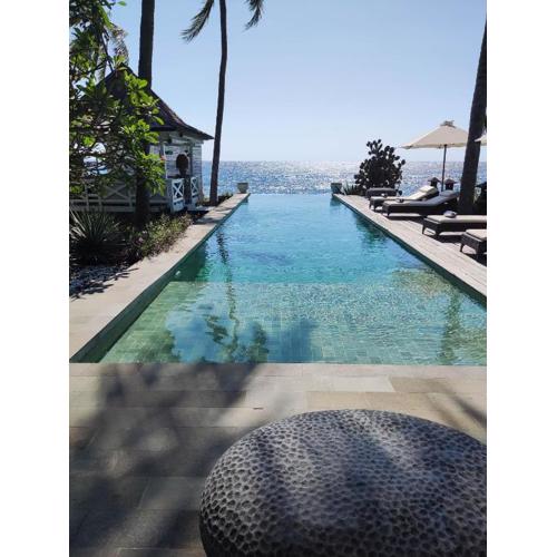 Beach Villa Pantai Matanai